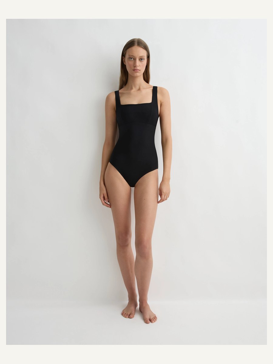 Lois One Piece - Black