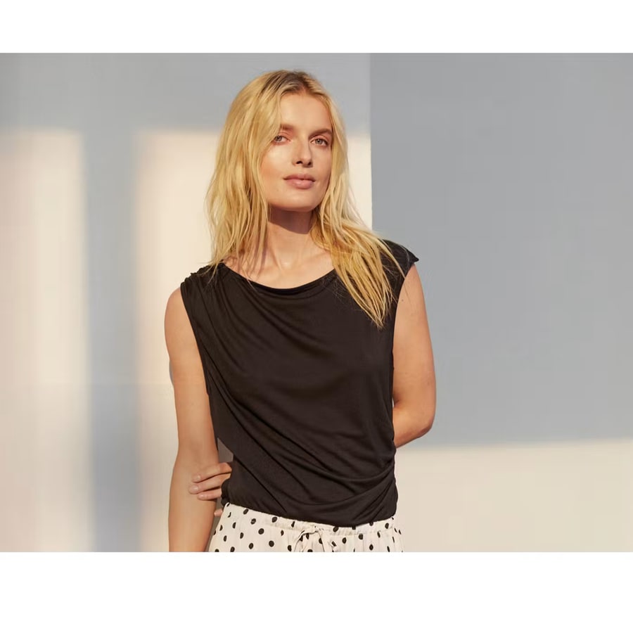 SHOP TOPS