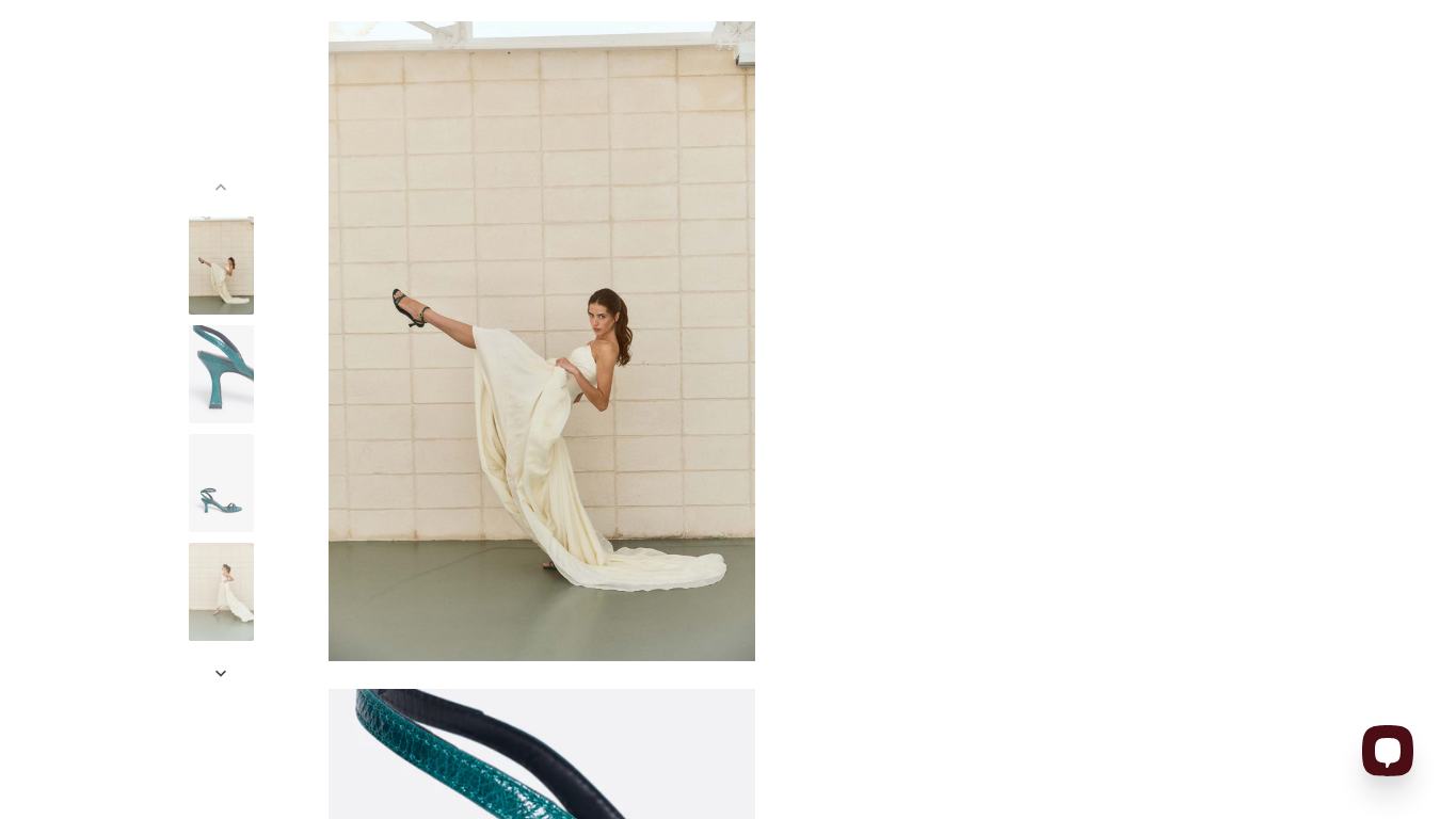 Ficha de zapatos de vestir en Mint & Rose